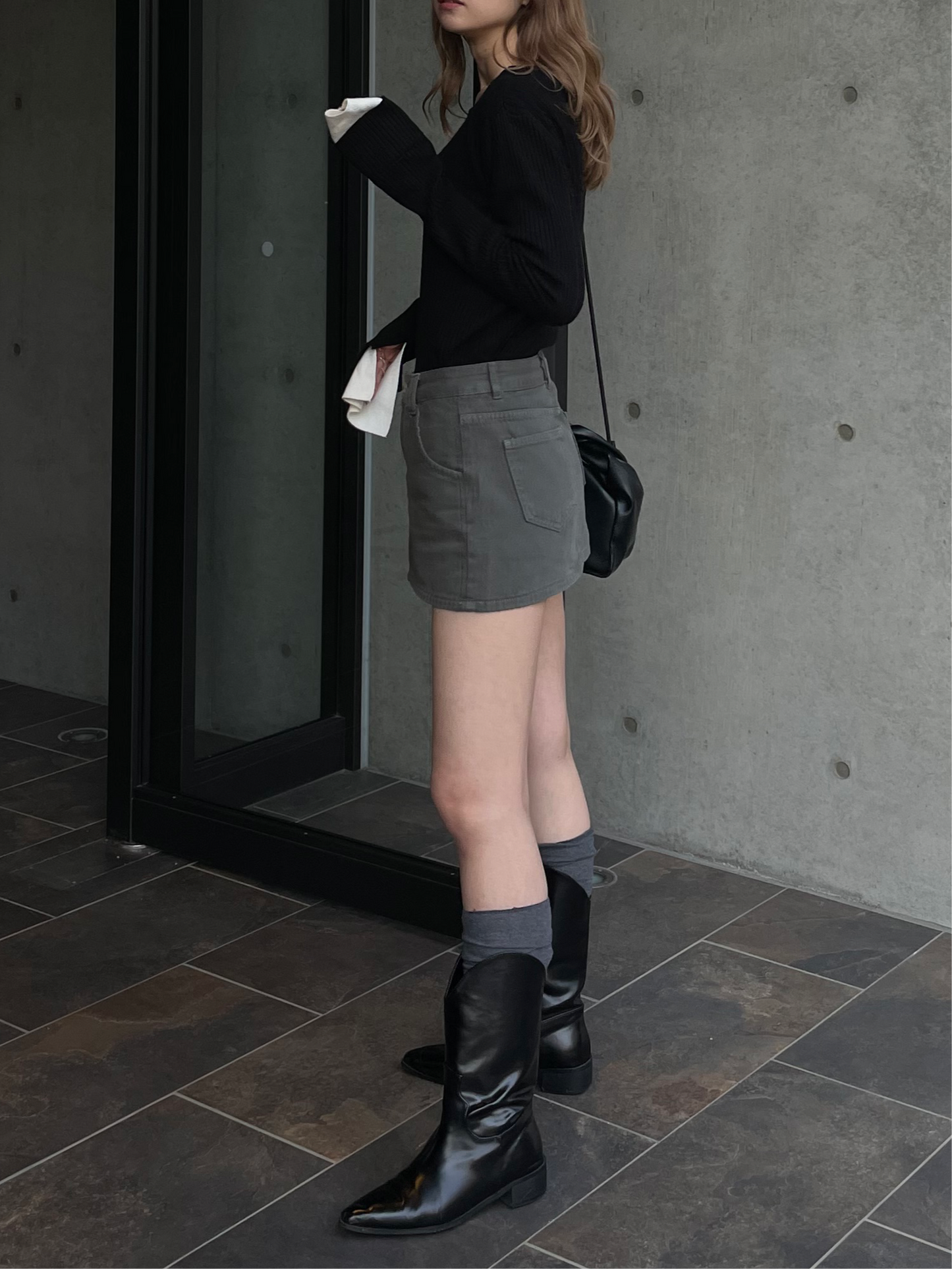 LOWRISE MINI SKIRT