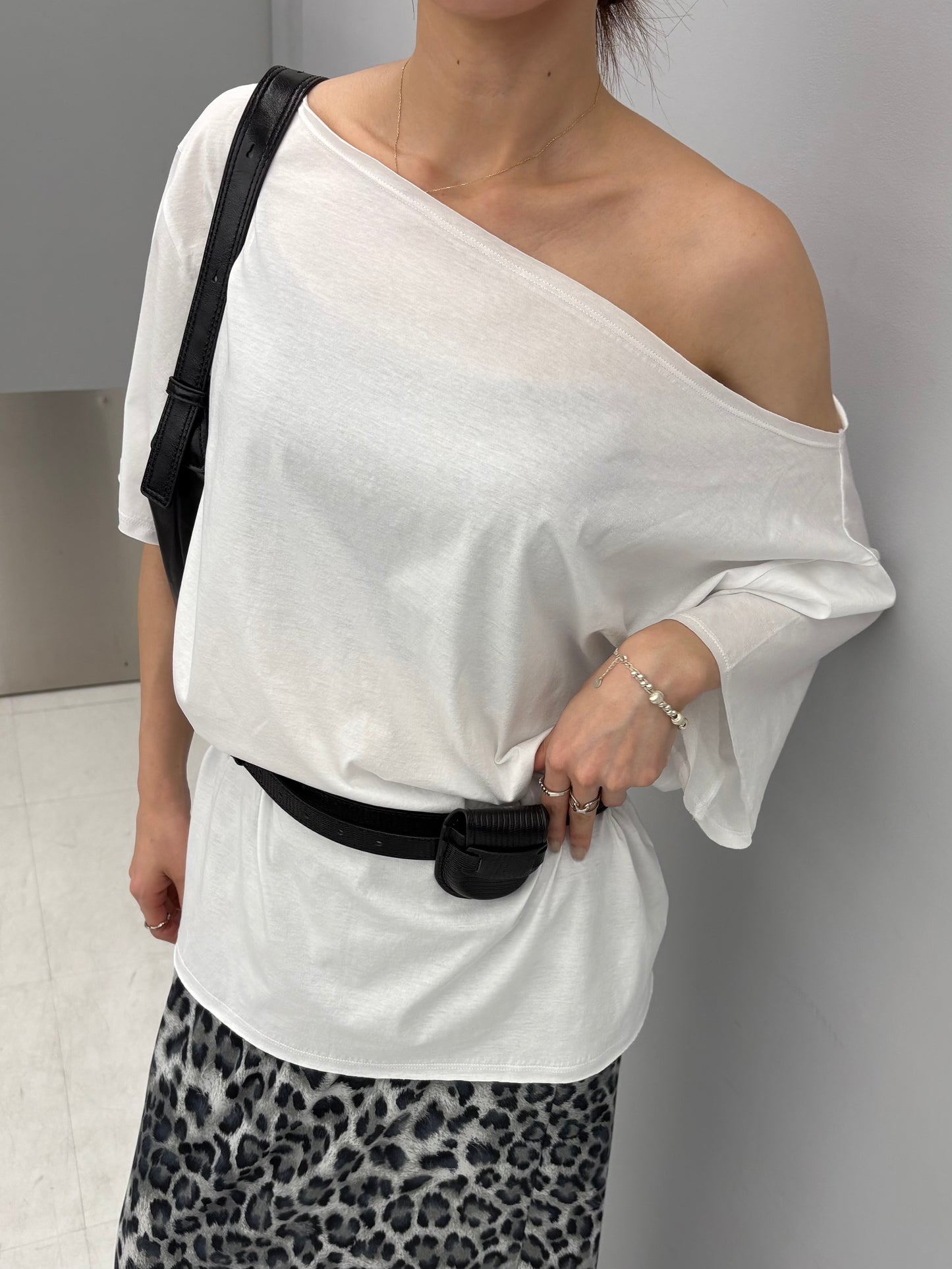Boatneck cut T-shirt