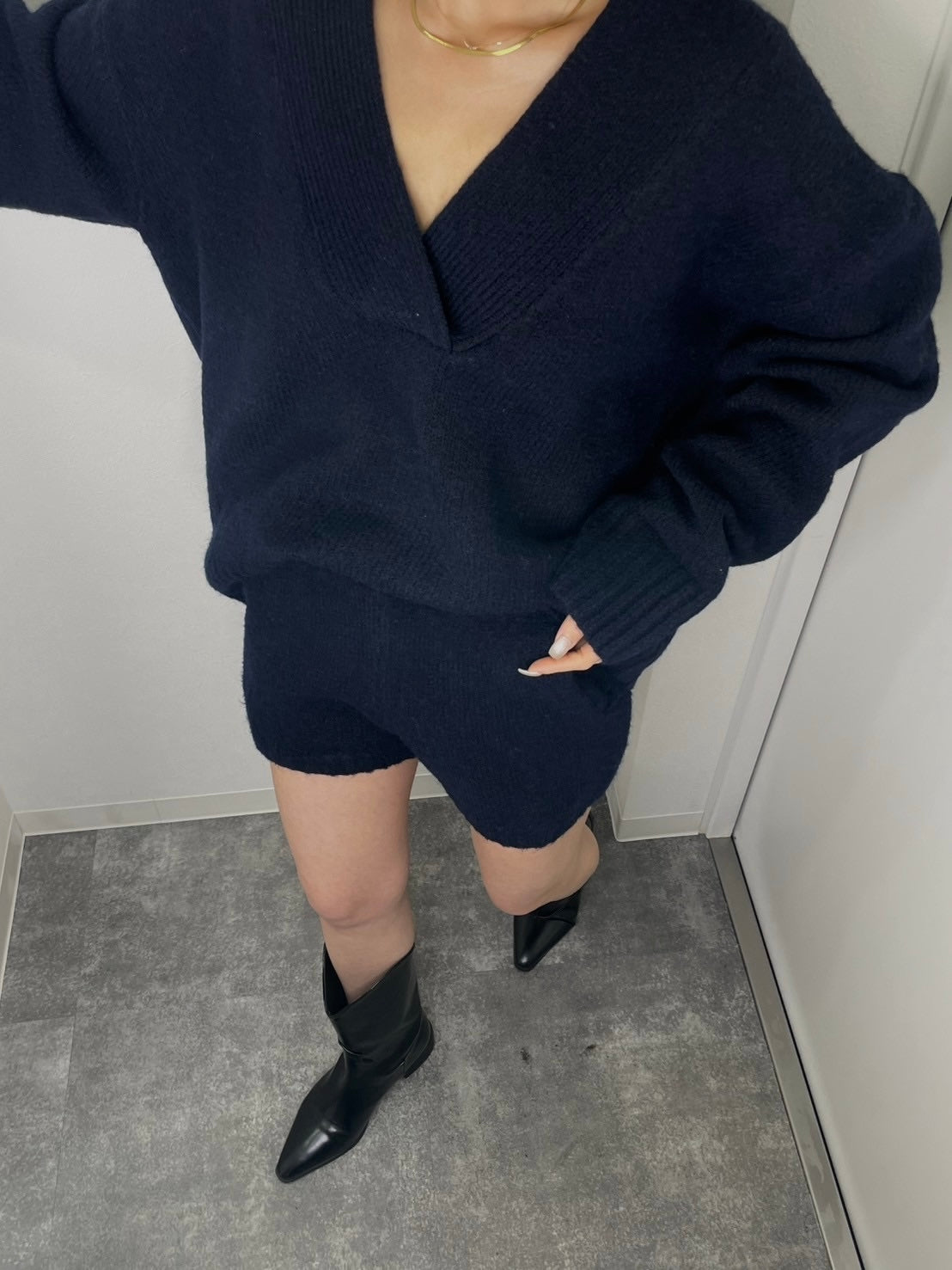 V/N KNIT SET UP