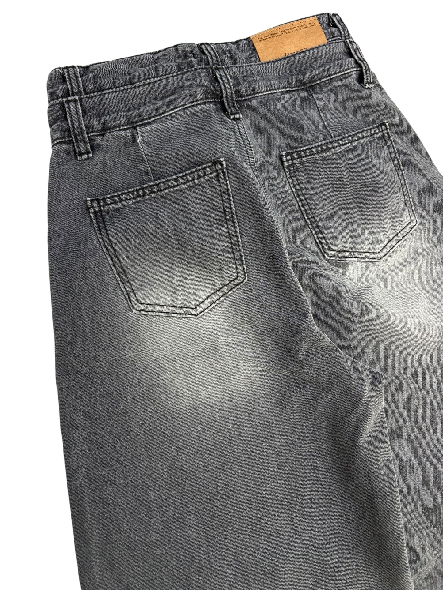 W button h/w jeans