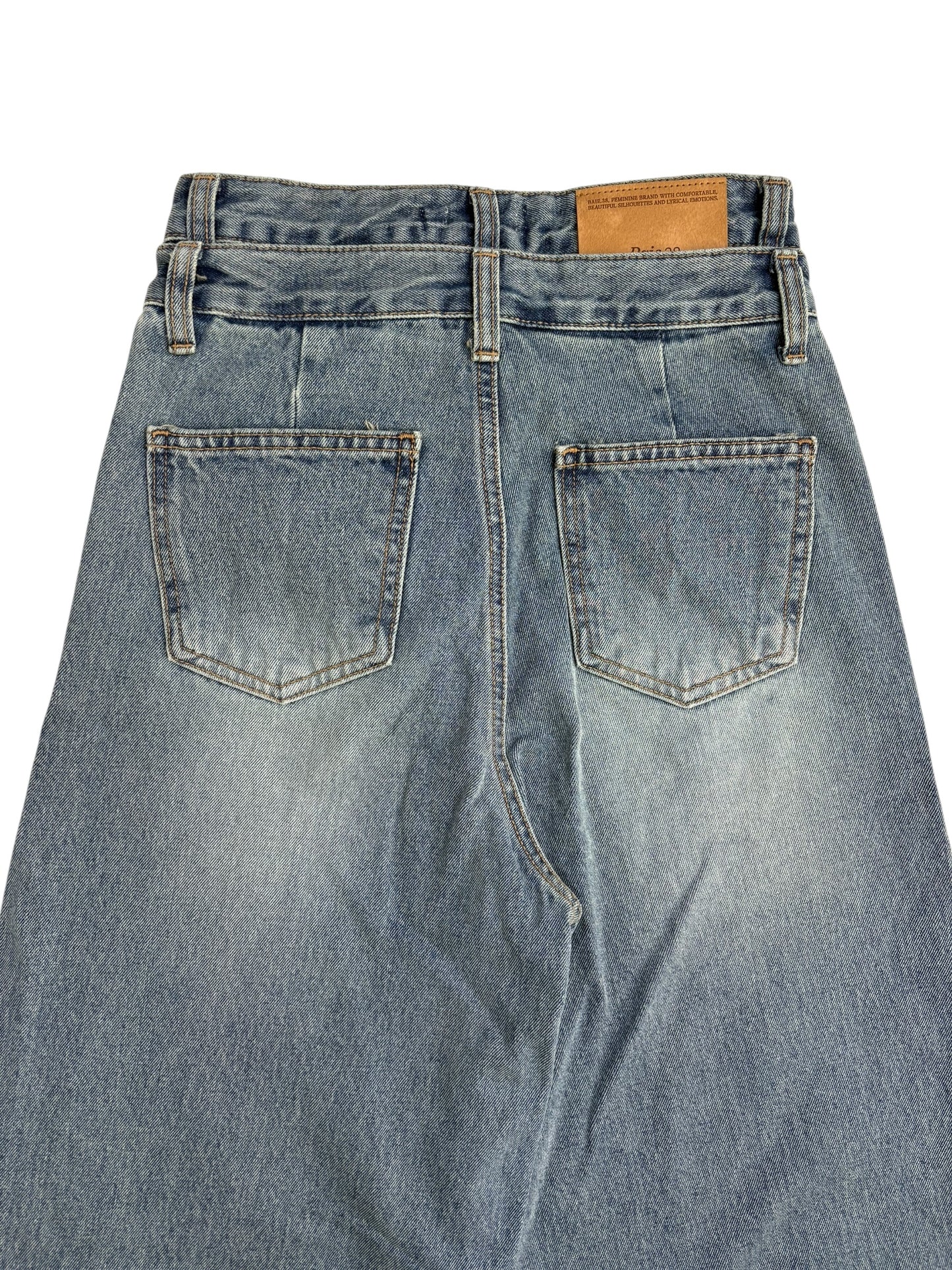 W button h/w jeans