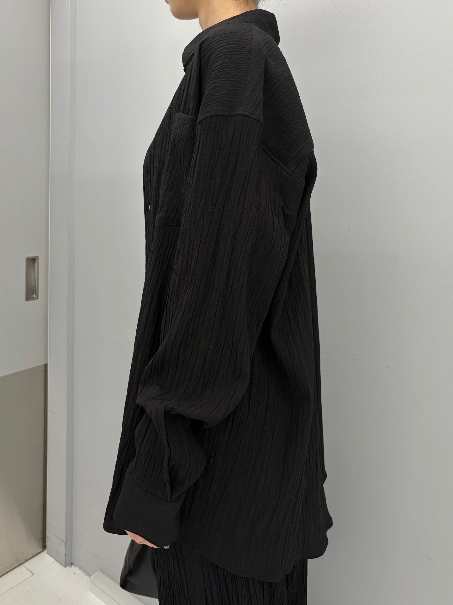 Over wrinkle shirt
