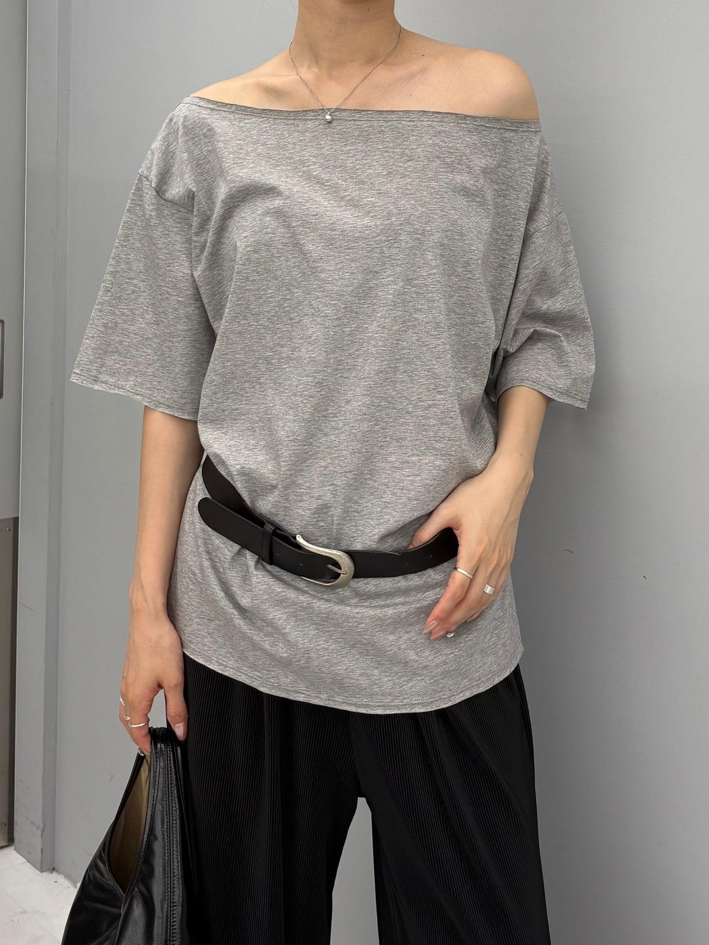 Boatneck cut T-shirt