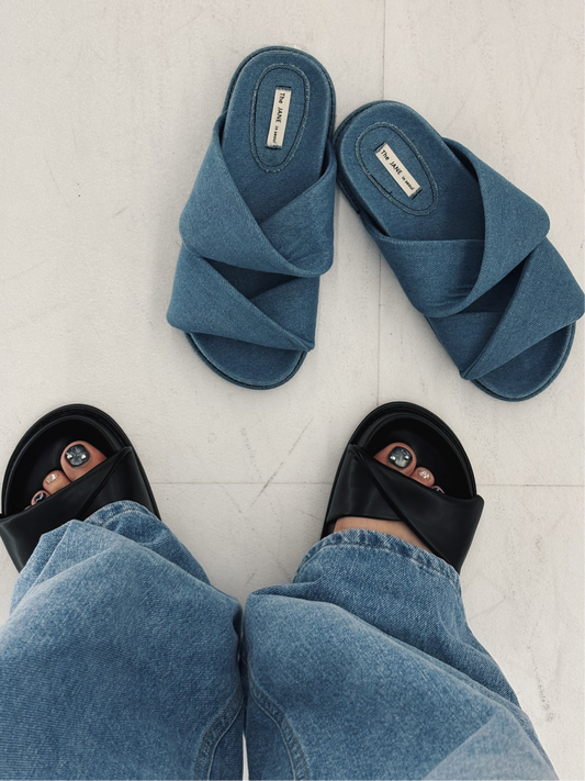 Cross wide sandal