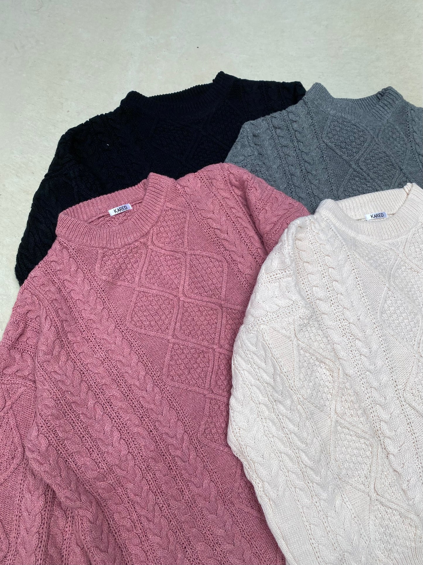 OVER CABLE KNIT