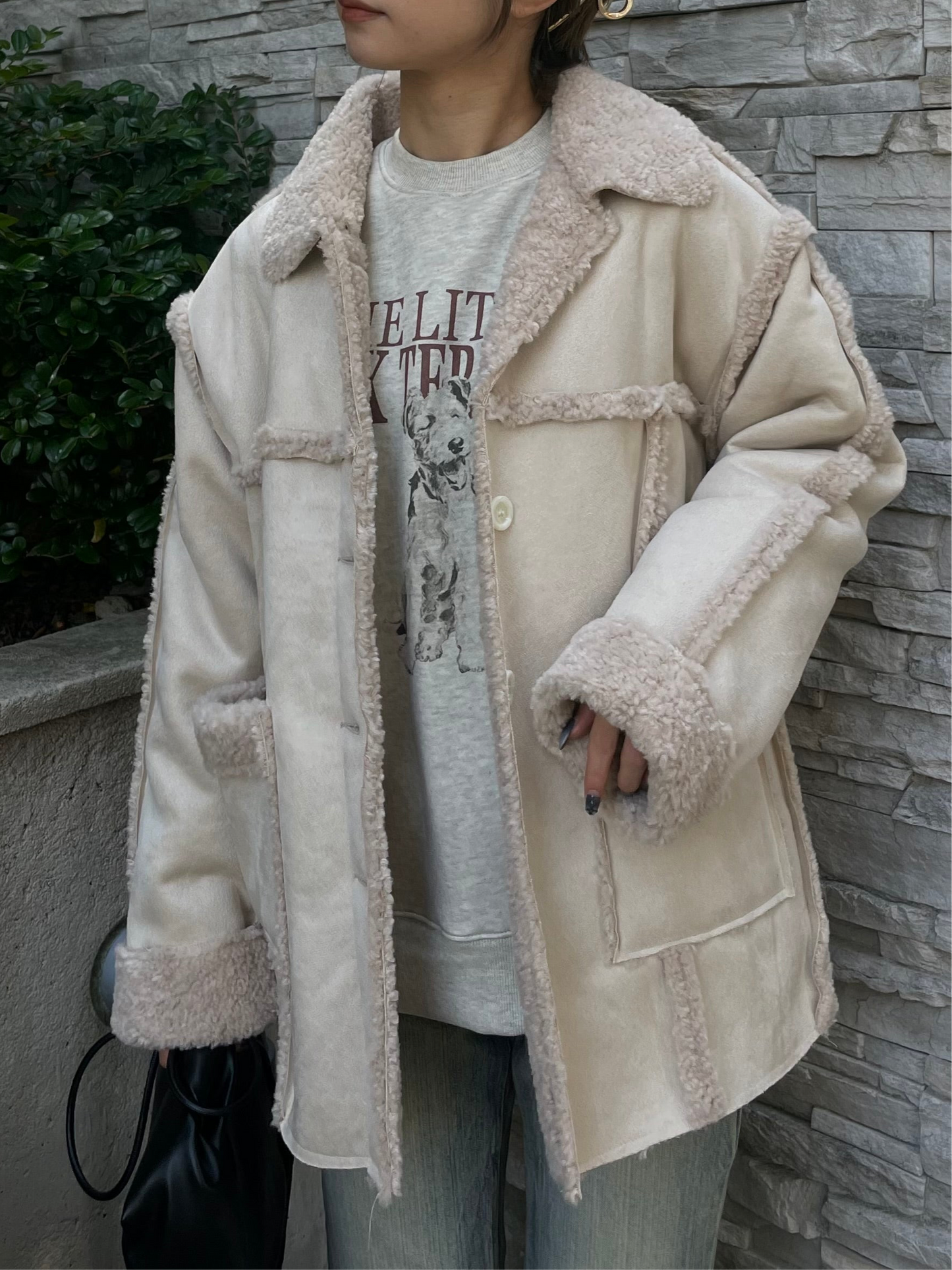 MOUTON BUTTON BOA COAT