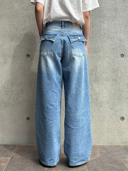 Pocket design wide denim
