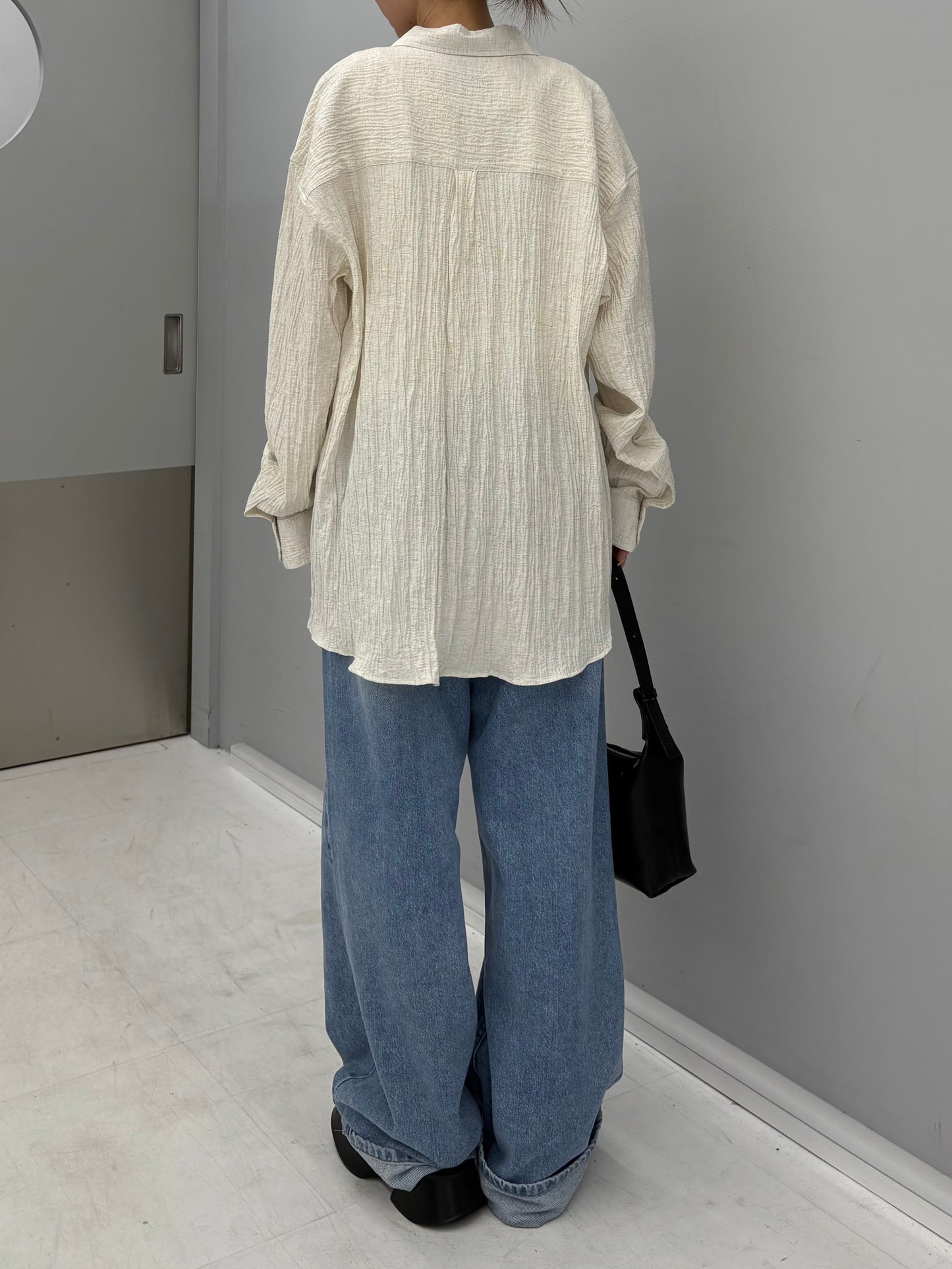Over wrinkle shirt