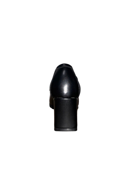 SQUARE TOE LOAFER