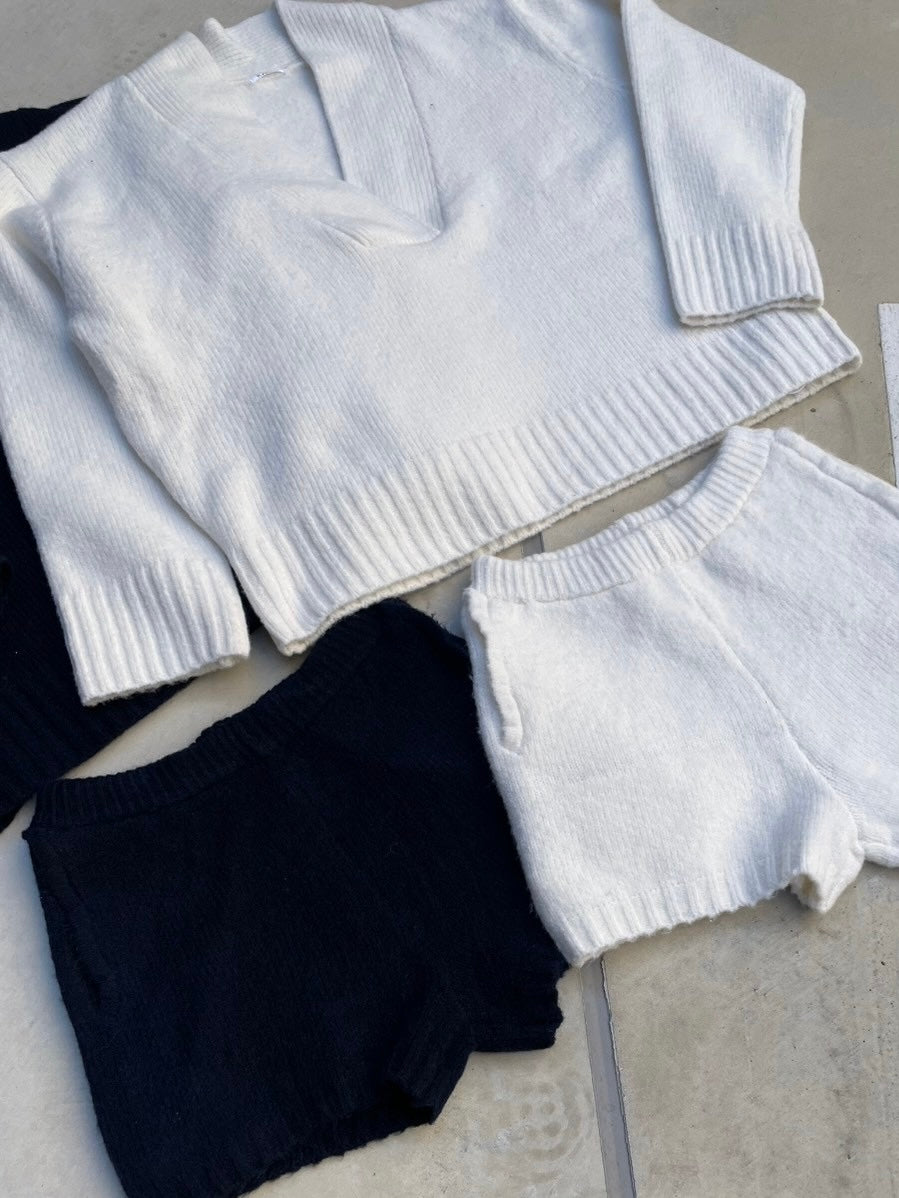 V/N KNIT SET UP