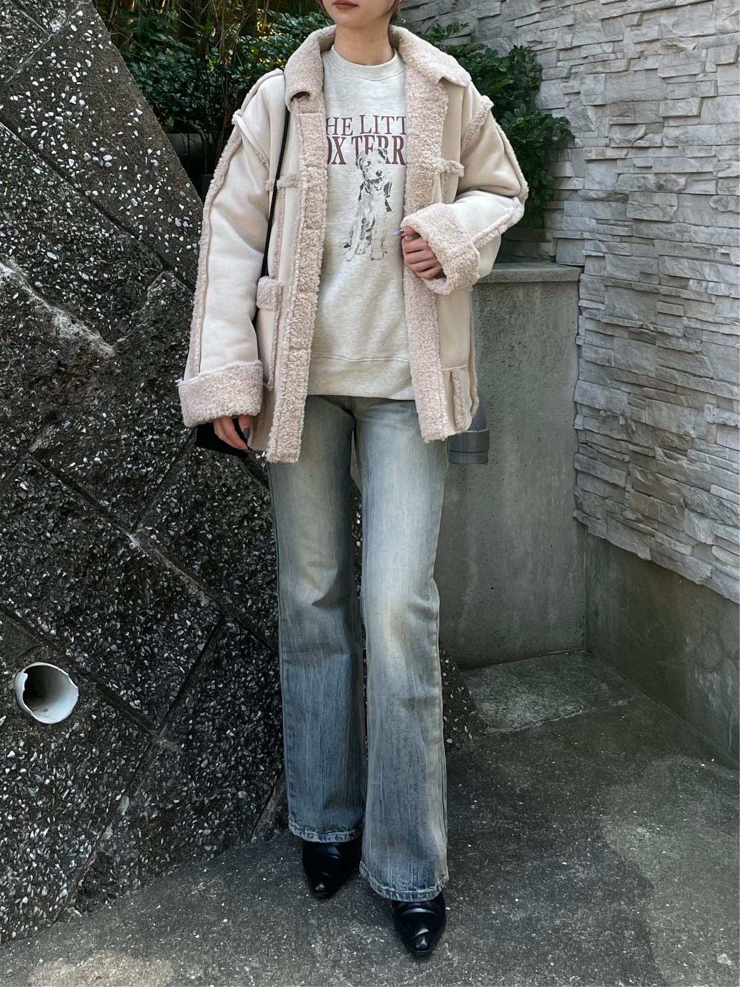 MOUTON BUTTON BOA COAT