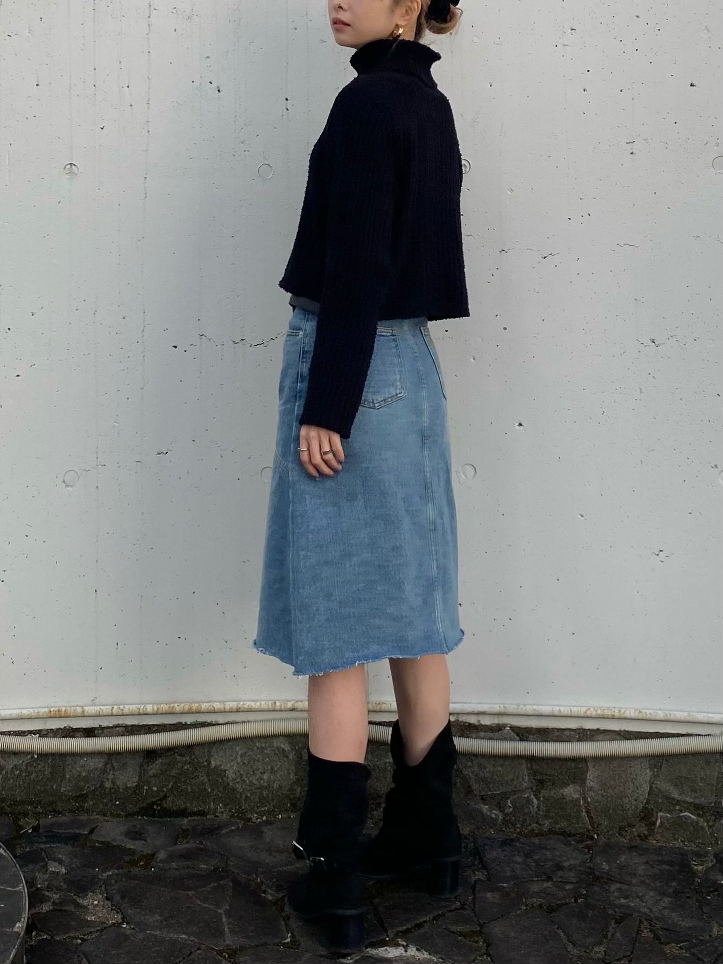 LOOSE TURTLE KNIT TOPS