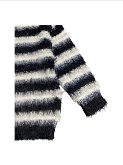 BORDER SHAGGY KNIT