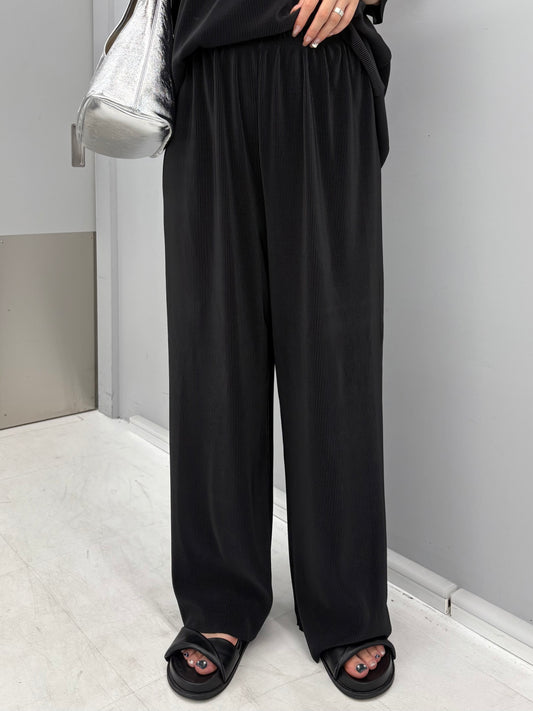 プリーツパンツ 黒 ワイドパンツ 落ち感 ウエストゴム 大人カジュアル 春夏 韓国ファッション KARED