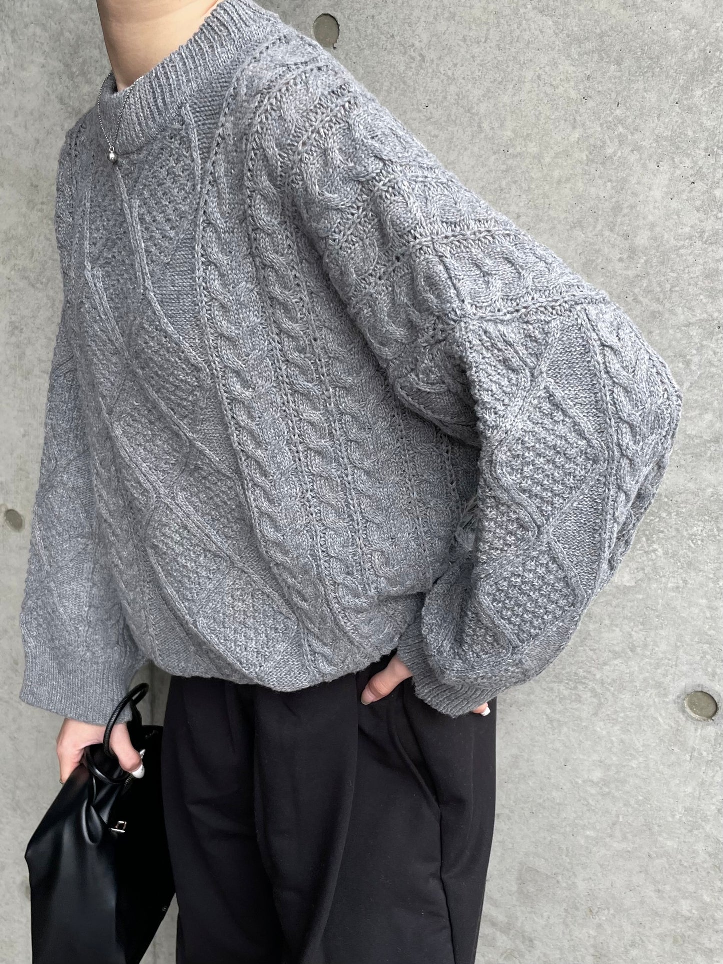 OVER CABLE KNIT
