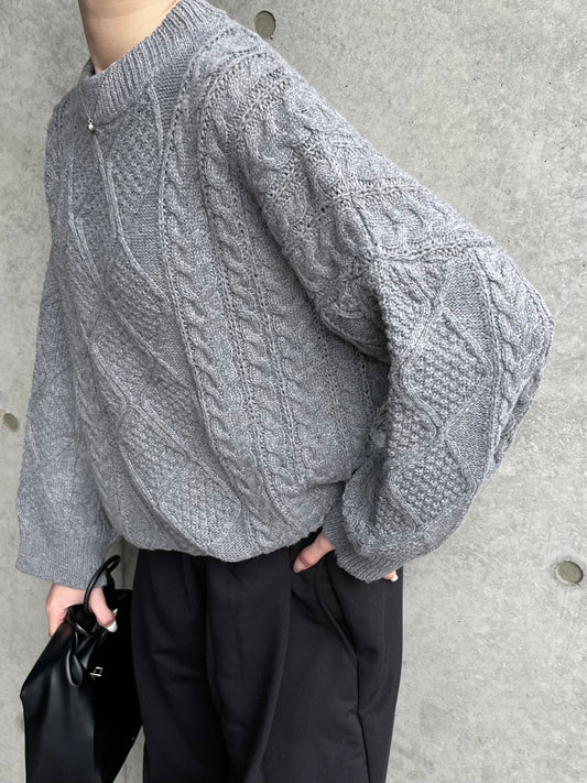 OVER CABLE KNIT