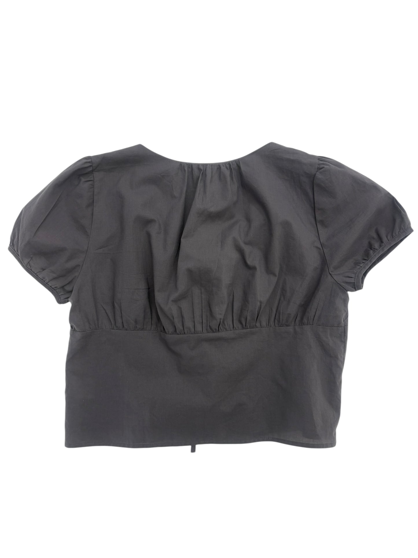 Front ribbon blouse
