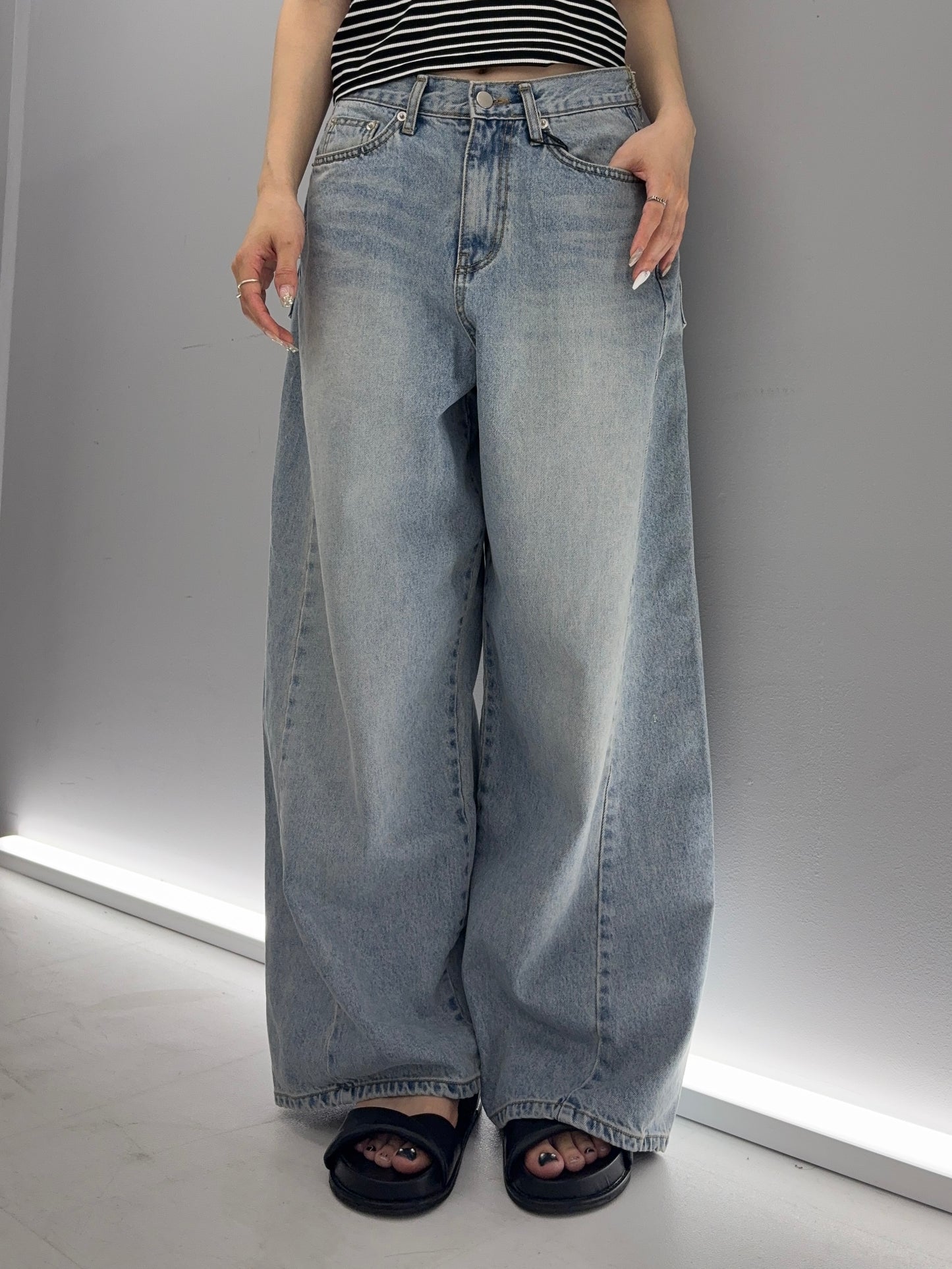 W pocket wide denim