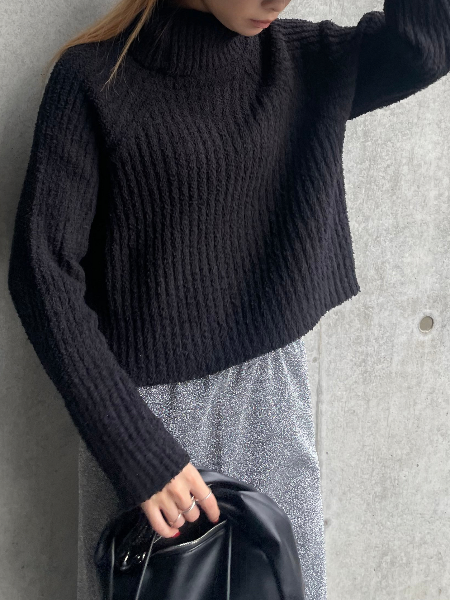LOOSE TURTLE KNIT TOPS