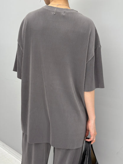 プリーツトップス チャコールグレー レディース ワイドシルエット 涼しい 夏服 セットアップ対応 KARED