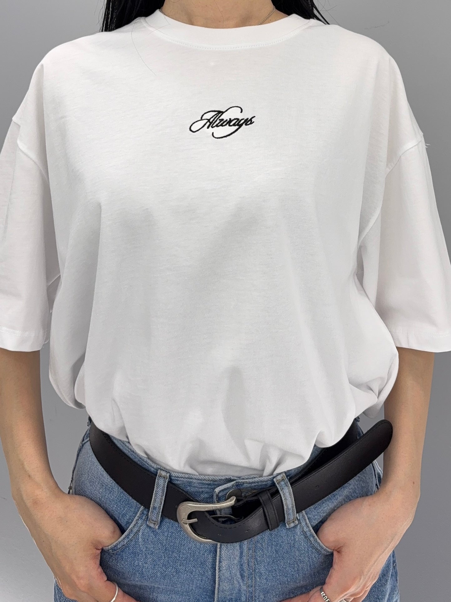 Back embroidery T-shirt