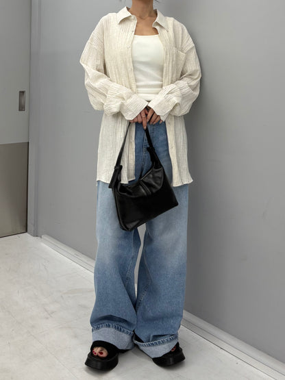 Over wrinkle shirt