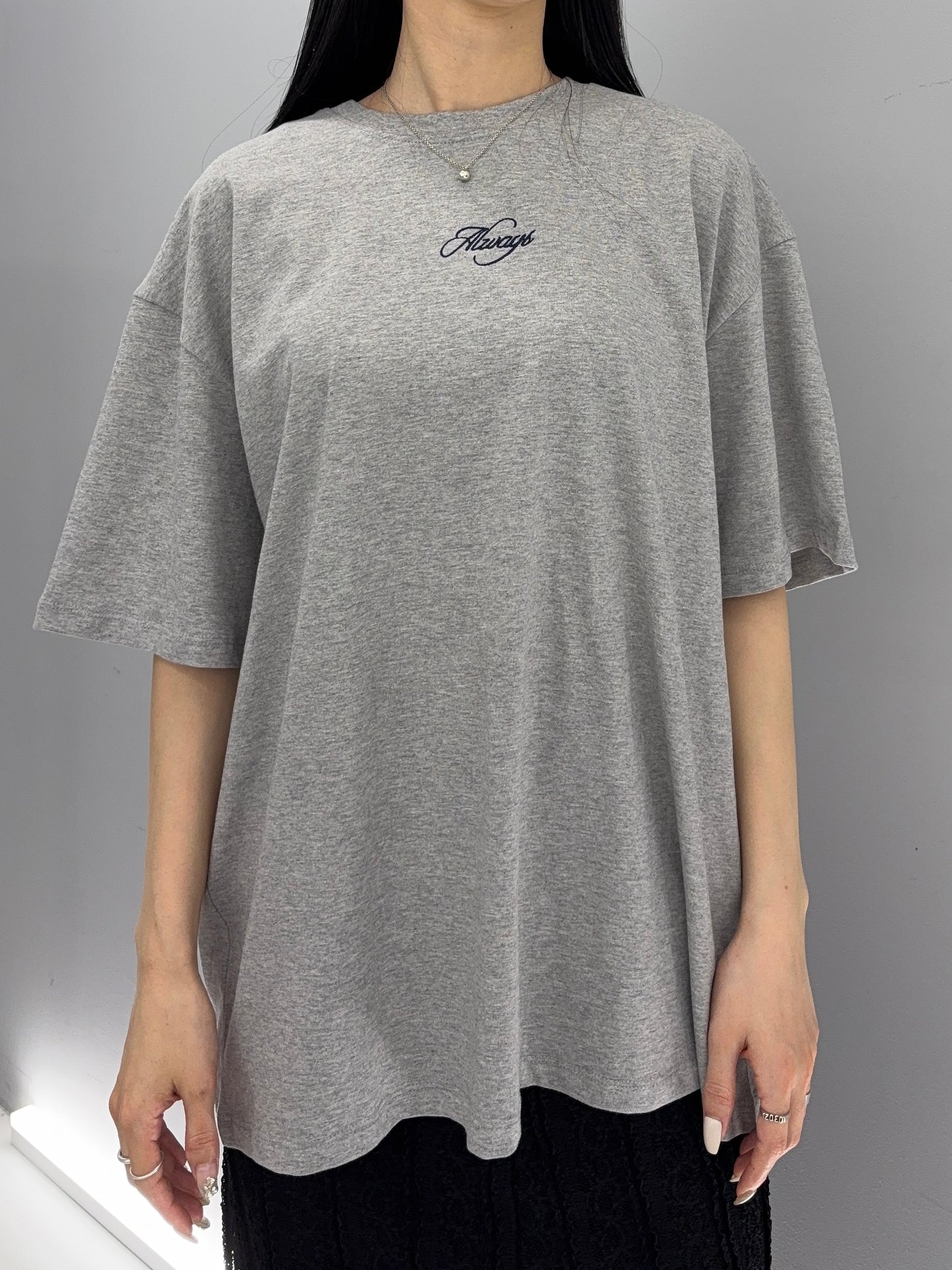 Back embroidery T-shirt