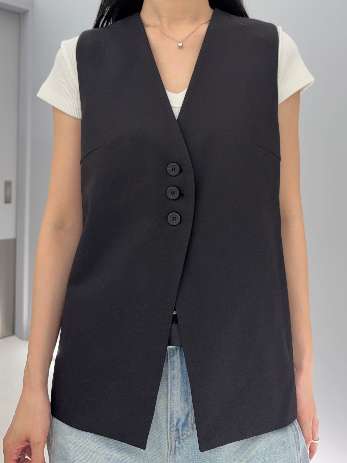 Basic long vest