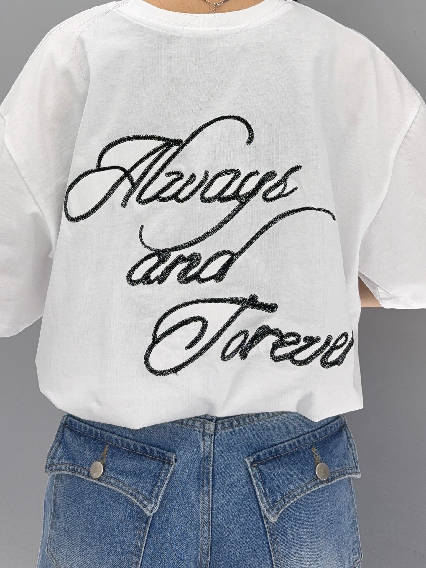 Back embroidery T-shirt