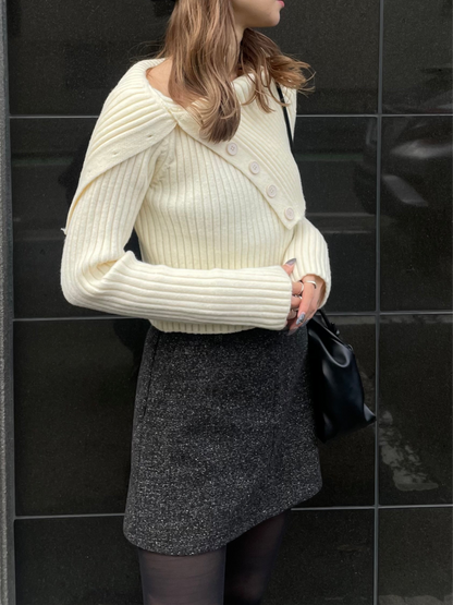 BUTTON OFF SHOULDER KNIT