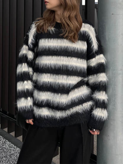 BORDER SHAGGY KNIT