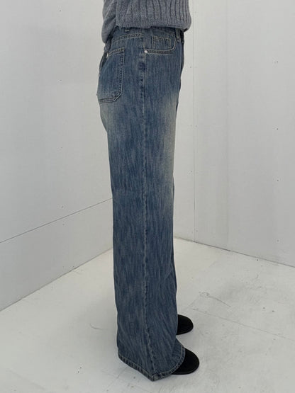 Straight wide wash jeans
