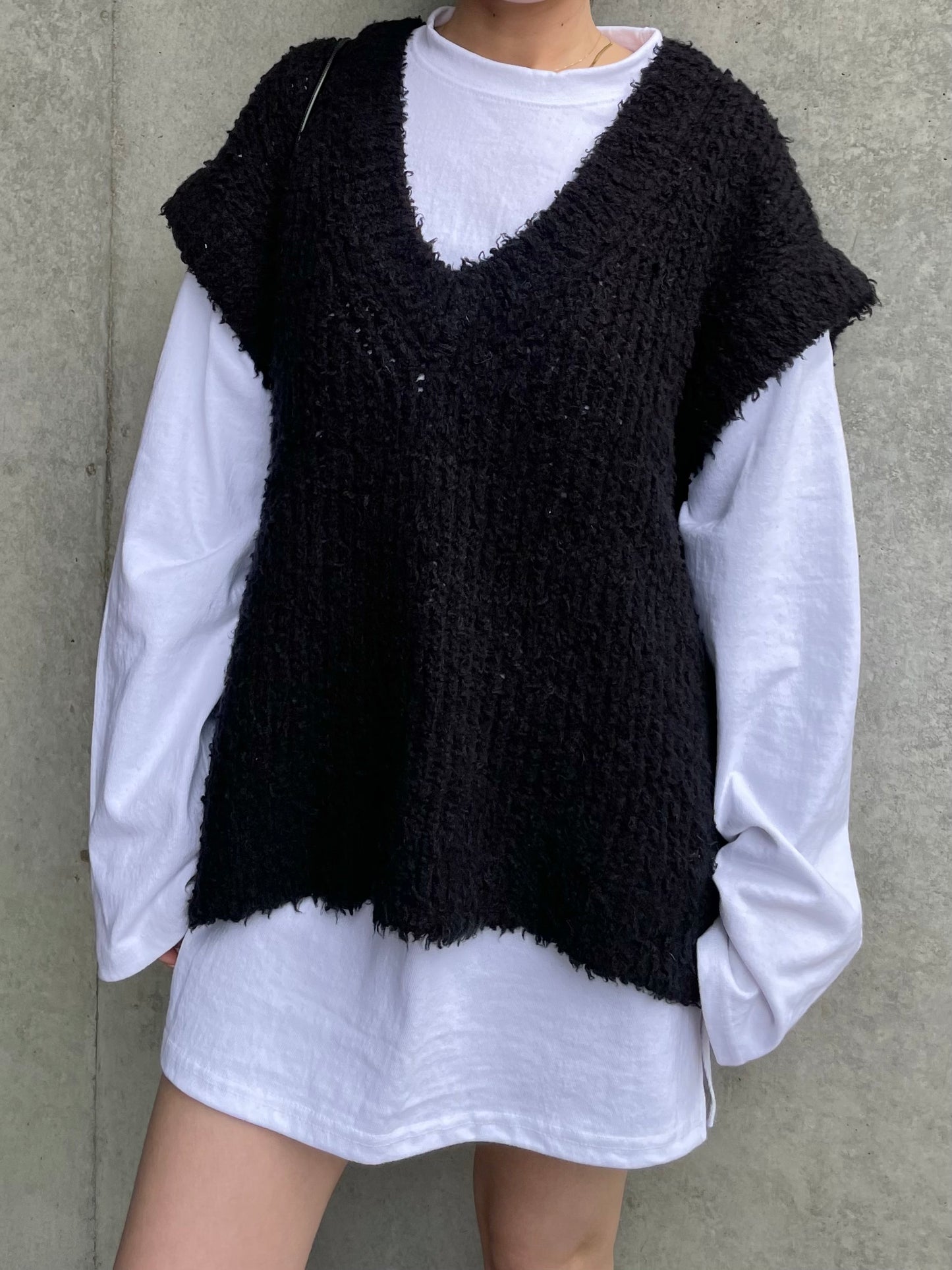 WOOL KNIT VEST