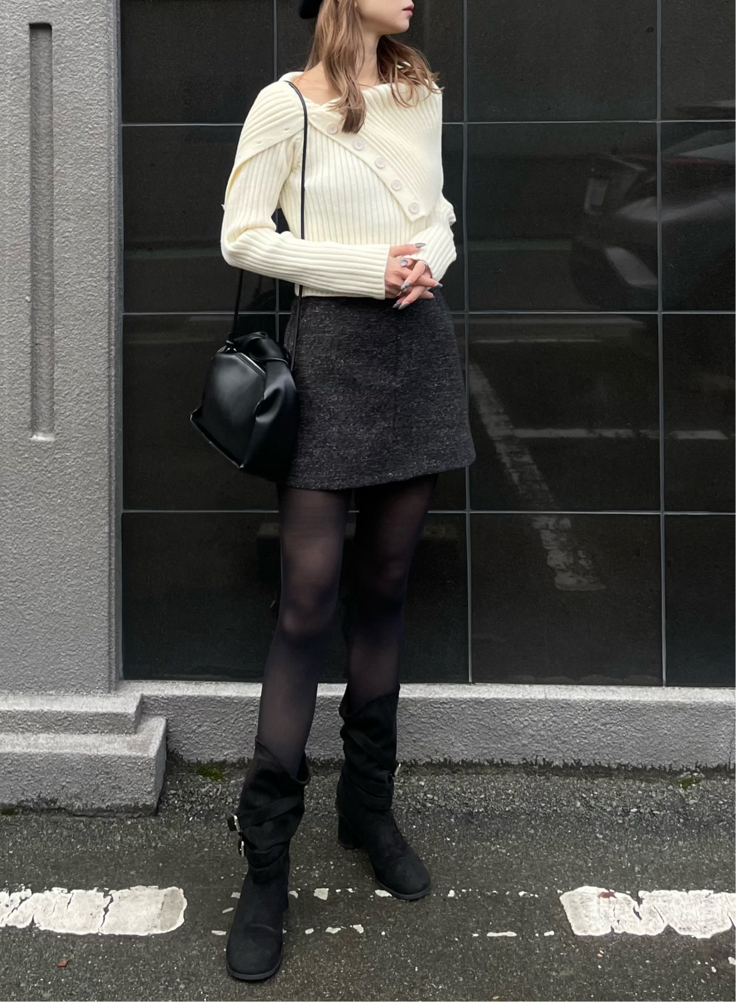 BUTTON OFF SHOULDER KNIT