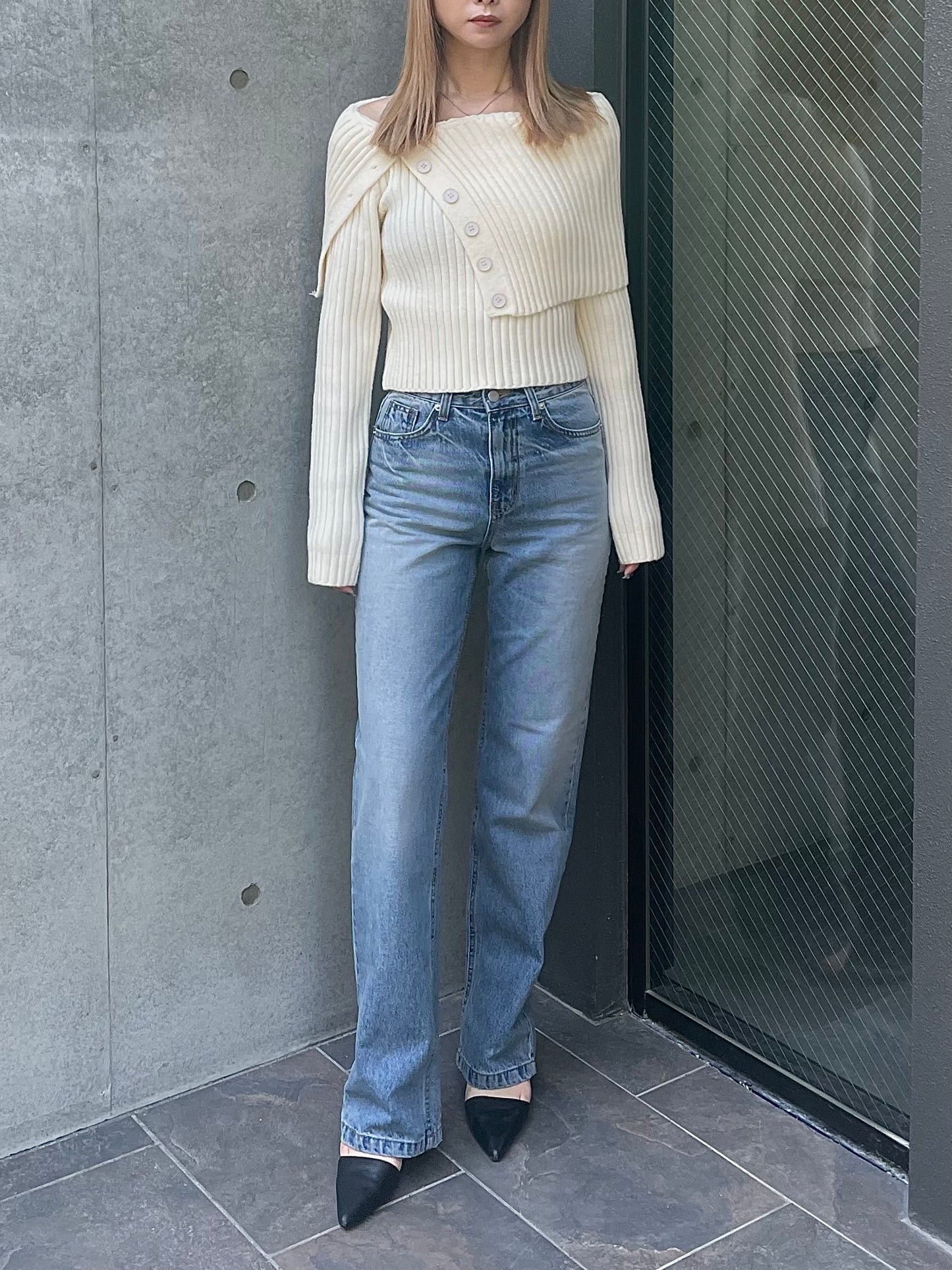 BUTTON OFF SHOULDER KNIT