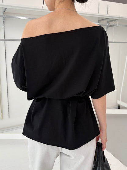 Boatneck cut T-shirt