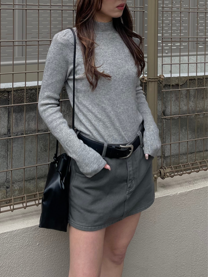 SIMPLE HIGH NECK KNIT