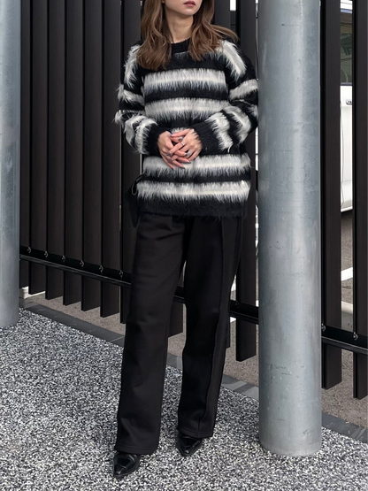 BORDER SHAGGY KNIT