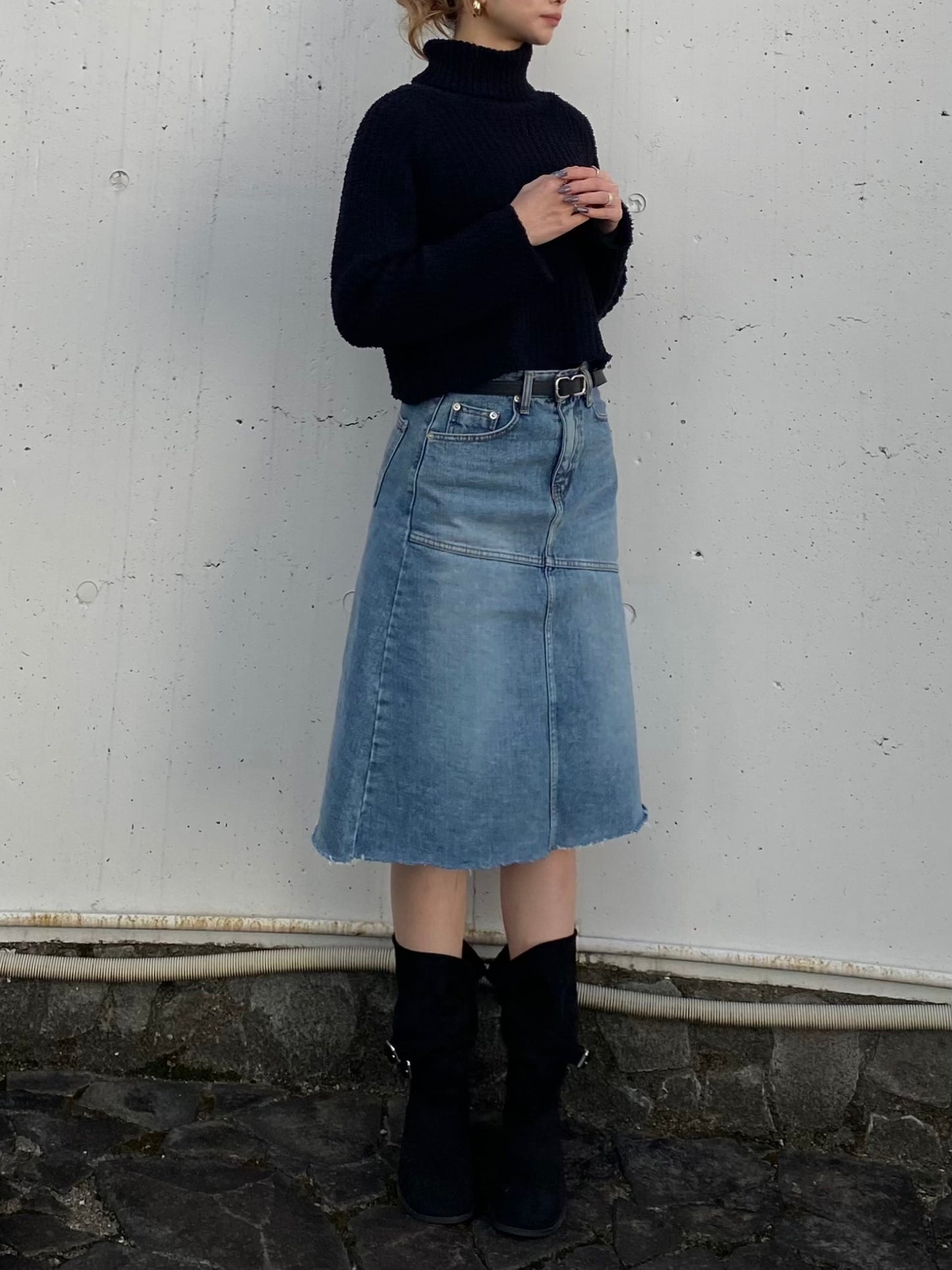 LOOSE TURTLE KNIT TOPS