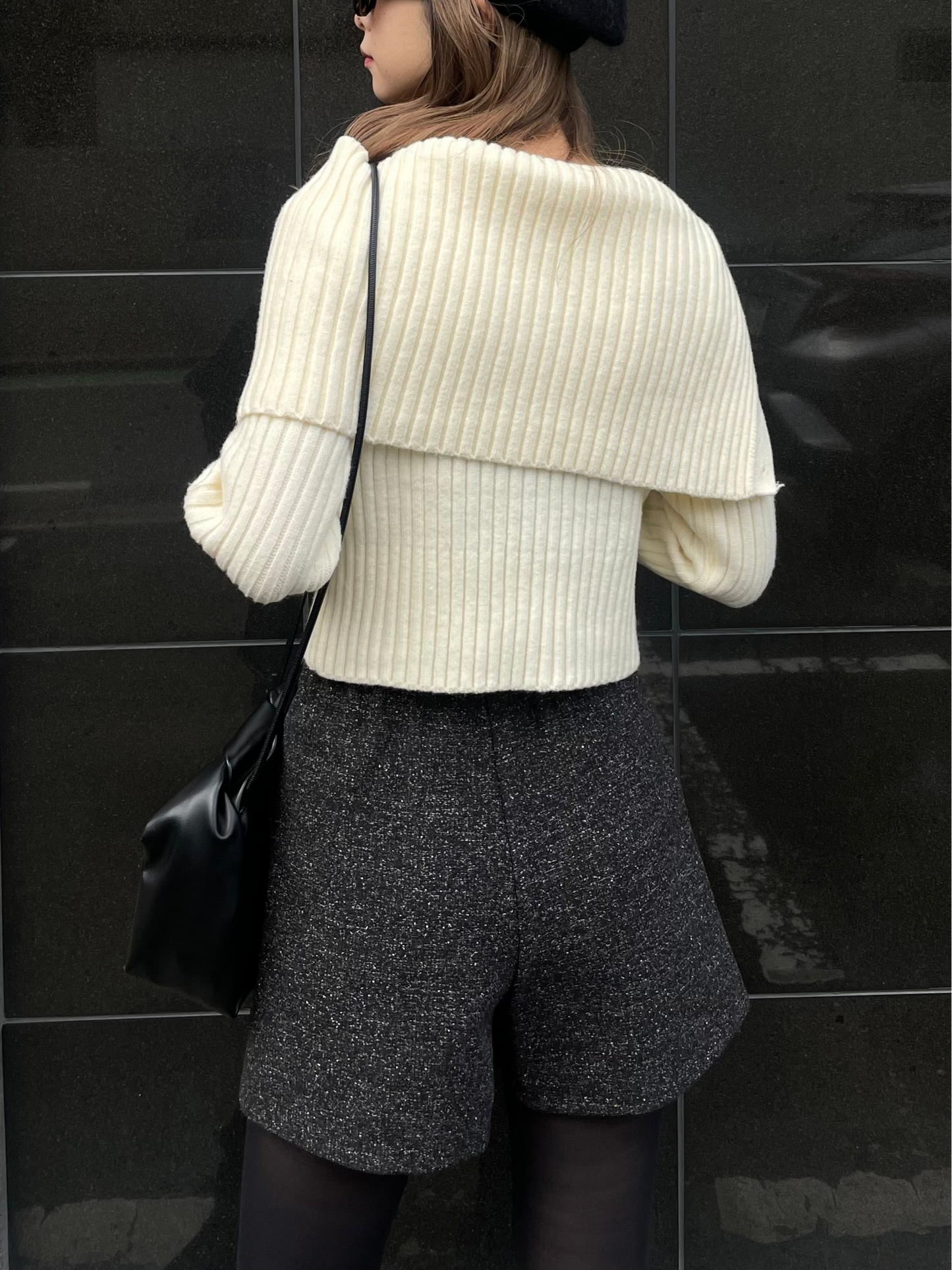 BUTTON OFF SHOULDER KNIT