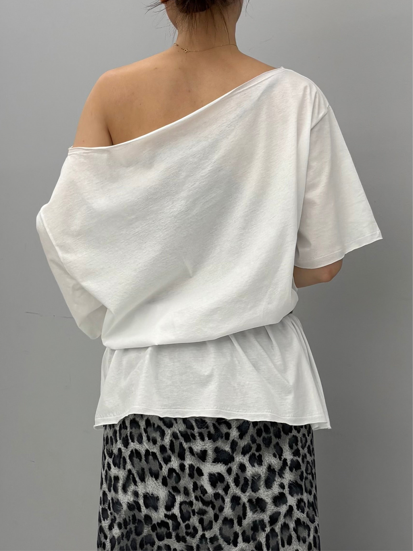 Boatneck cut T-shirt