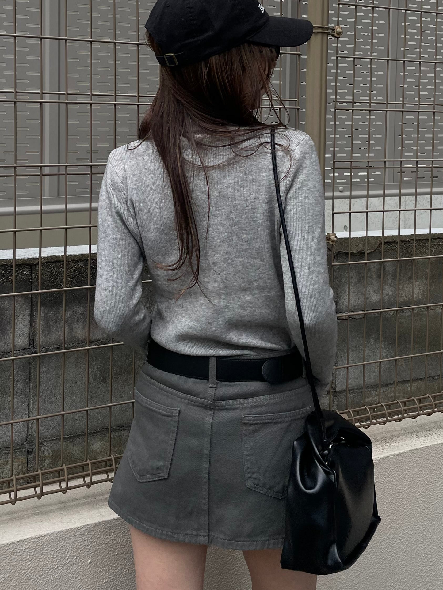 SIMPLE HIGH NECK KNIT