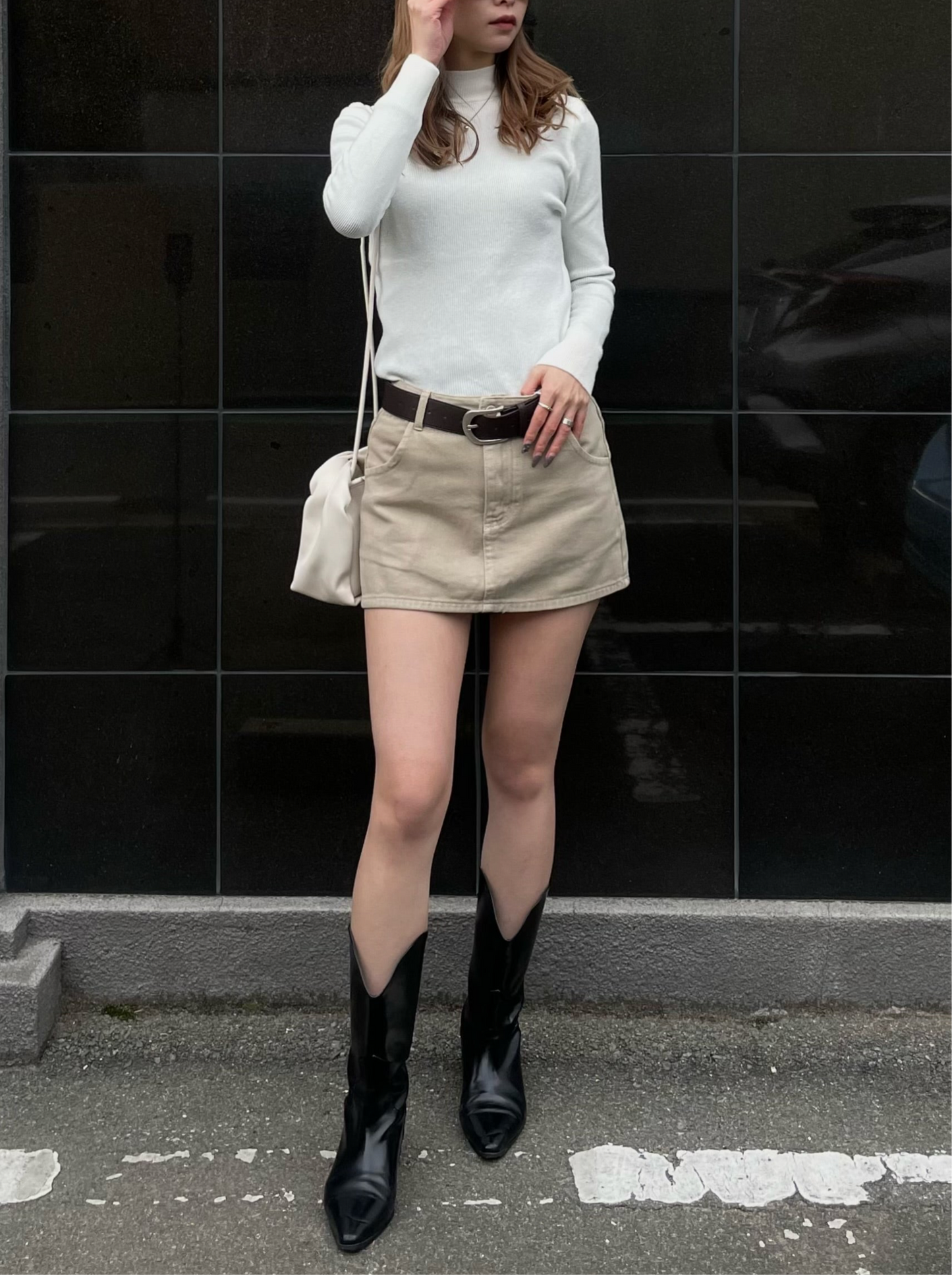 SIMPLE HIGH NECK KNIT