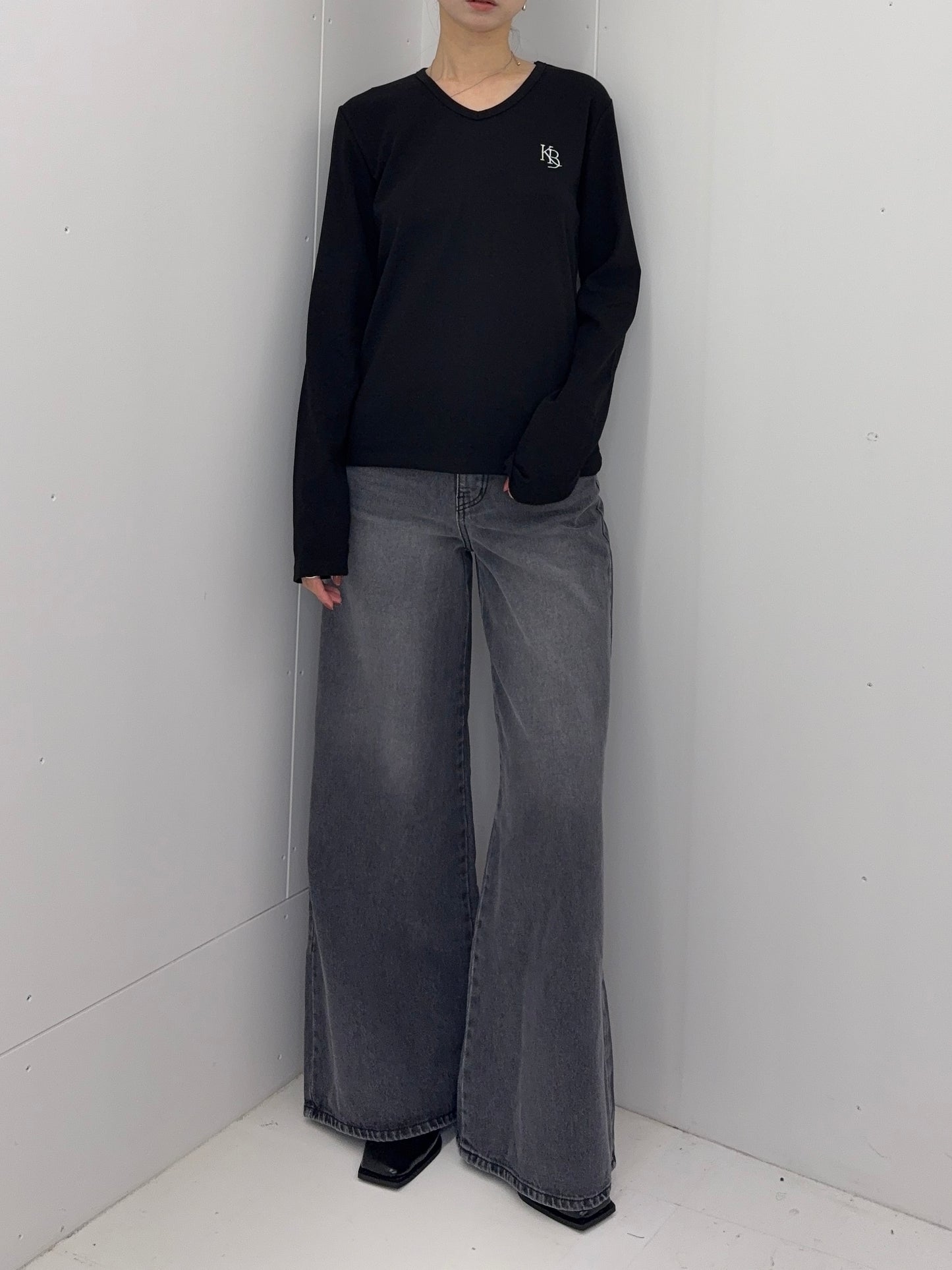 【KARED 1th ANNIVERSARY ITEM】V/N LOGO TOPS