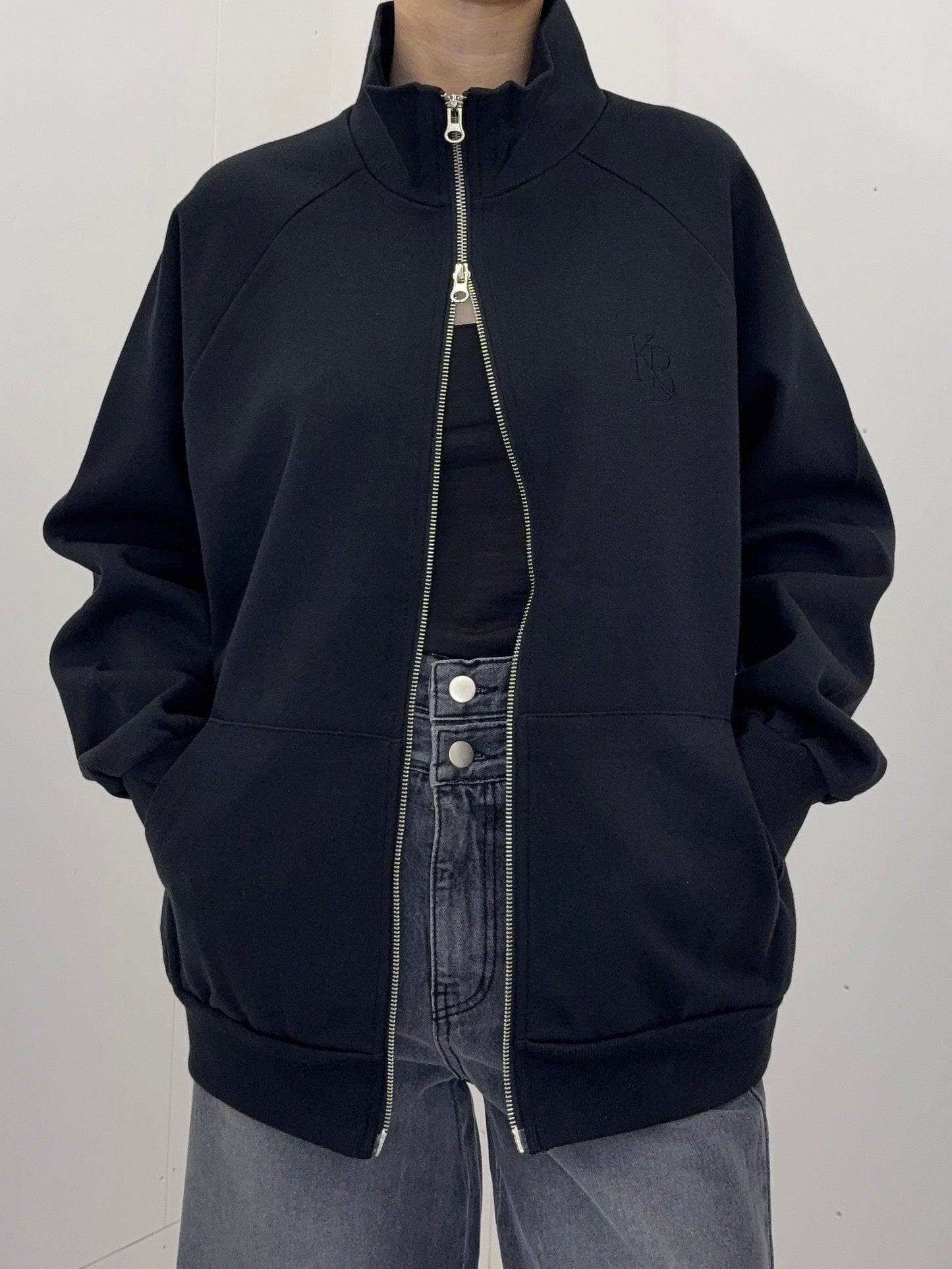 【KARED 1th ANNIVERSARY ITEM】LOGO ZIP UP SWEAT