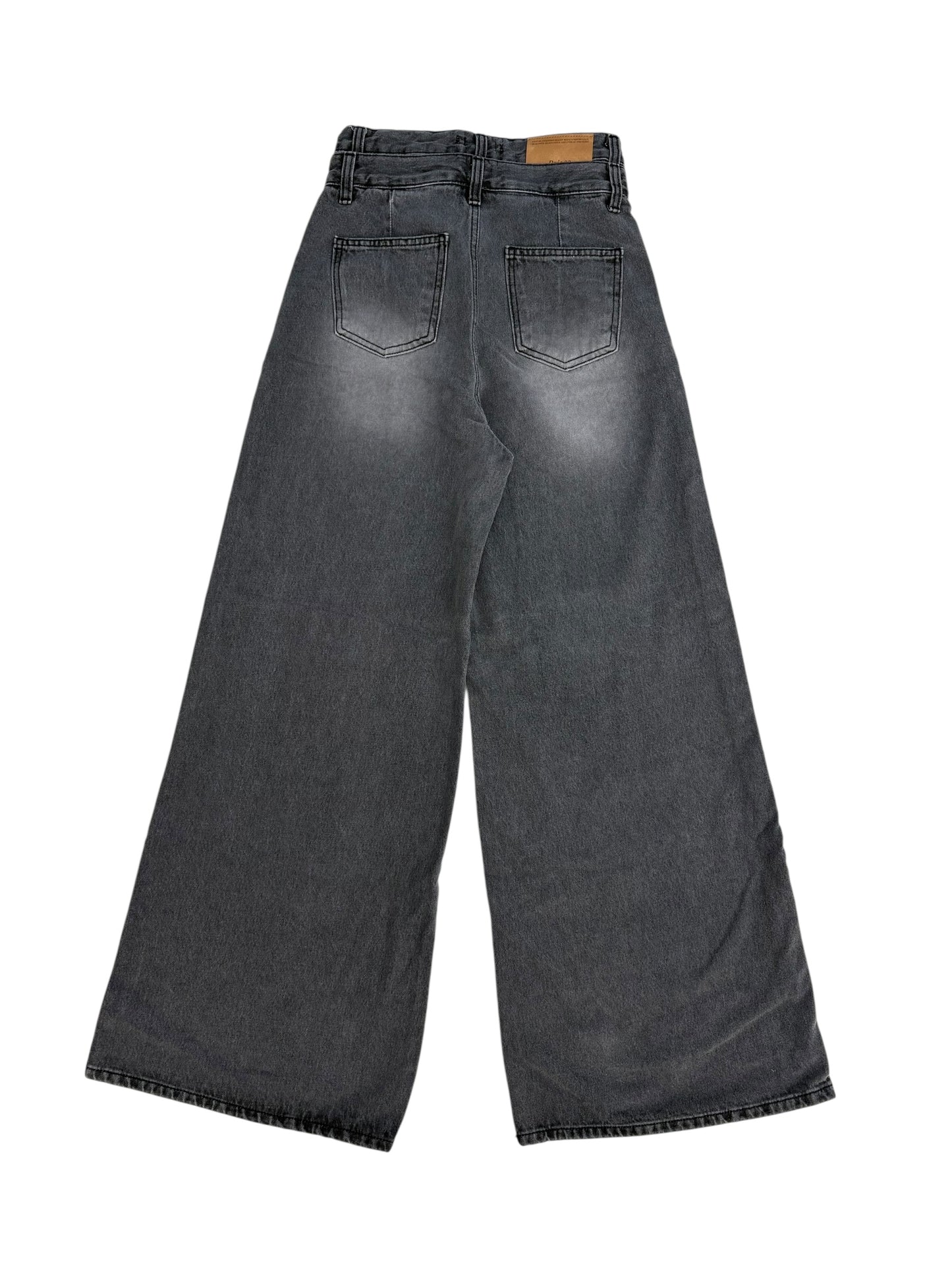 W button h/w jeans