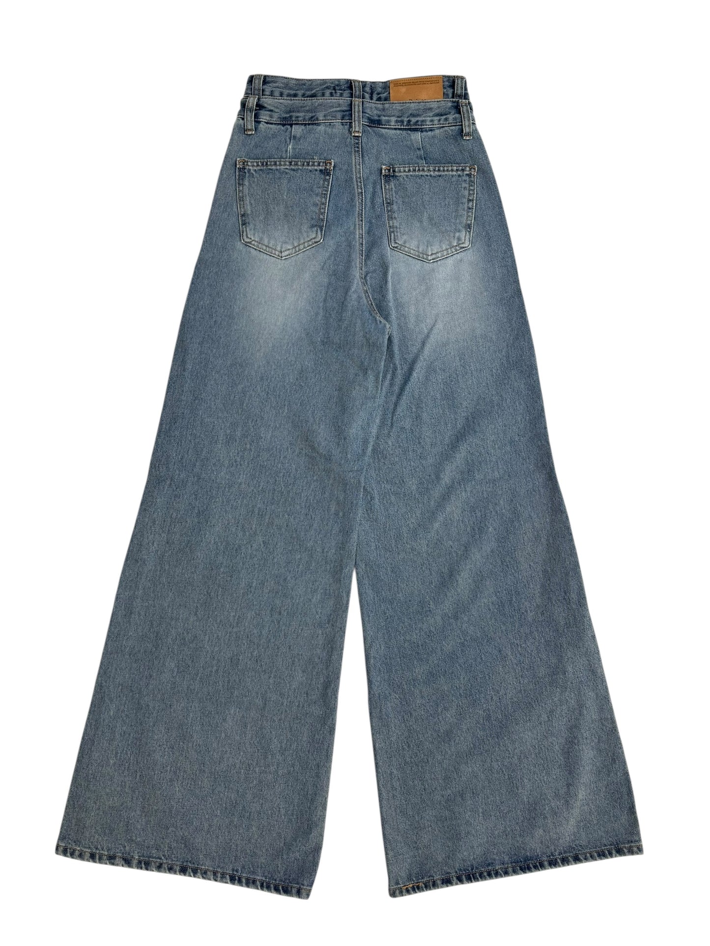 W button h/w jeans
